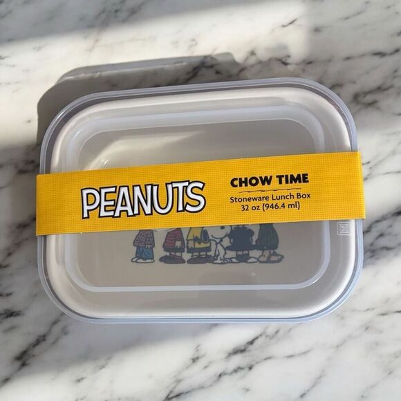 Peanuts Snoopy & The Gang CHOW TIME 32 oz Stoneware Lunch Box Storage & Lid NEW - Picture 2 of 4